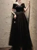 Robes de bal noires sexy sur l'épaule robe de soirée à lacets dans le dos