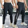 Running Pants Mens Gym Fitness Running Sweatpants Workout Athletic Long Pants Outdoor Training Sports Trousers Elastic midjextlåsfickor 230404