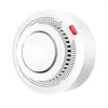 Rilevatore di fumo intelligente WiFi Tuya App Allarme sonoro e luminoso da 70 dB Monitoraggio in tempo reale Montaggio a soffitto per la sicurezza della cucina domestica
