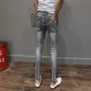 Whole Fashion Casual Teenager Cowboy Koreanische trendige Knie zerrissene Loch Skinny Jeans Herren Raw Edge Mode Stretchhose 201111230y