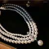 Halsketten mit Anhänger, barocke Süßwasserperlen-Edelstein-eingelegte mehrschichtige Halskette für Damen, Bankett-Kleidungszubehör, elegant und charmant
