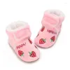 Första Walkers Winter Girl Baby Strawberry Cotton Shoes Plysch Non Slip Snow Boots Warm Soft Sole Toddler