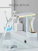 Banyo lavabo muslukları yaratıcı şelale yıkama havzası musluk ve soğuk tüm bakır dolap beyaz siyah altın