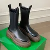 Botas de pneu designer feminino sapatos casuais dos homens tênis couro genuíno chelsea martin boot motocycle topdesigners067