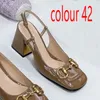 Women Sandal Beach Designer أحذية 100 ٪ من جلد الصيف حزام الصيف الكعب الكثيف سيدة الصندل البقر المعدني عمل حذاء نسائي أحذية كبيرة الحجم 35-41-42 من الجلد الأصلي النعل