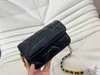 المحافظ بالجملة أحدث 19 WOC قناة Mini Bag Mini Bag two-Color Cross مع حقائب الجسم الأصلية المصمم من مصمم Wallet Woman Messenger Luxury