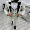 Smoking da sposa avorio bello 2024 Blazer da uomo con risvolto a punta Gilet aderente Sposo da uomo Abiti da sposa Causale Prom Su misura 3 pezzi Abito da sposo coreano maschile