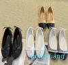Chaussures de Ballet pour femmes, sandales faites à la main en peau de mouton avec nœud papillon, peu de parfum, chaussures simples à semelle souple, chaussures de travail