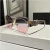 2023 Luxury Designer Solglasögon Kvinna Eglasses Outdoor Shades PC Frame Fashion Classic Lady Sun Glasses Mirrors For Women 2920