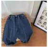 Jeans Boys 'moda de jeans retos de 2 a 7 anos de idade de crianças soltas de combinação completa 230406