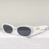 Gafas de sol de verano de diseñador de lujo Letra pequeña pierna moda red ojo de gato rojo Ouyang Nana mismo a71280