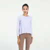 Diseñador Lululemenity Yoga para mujer Otoño e invierno Nuevo Otoño e invierno Deportes Cubrir Slim Fit Camiseta de manga larga Secado rápido Transpirable Lululemen