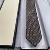 Cravatta di lusso da uomo Cravatta trapuntata Damier Cravatta di design scozzese Cravatta di seta con scatola Nero Blu Bianco
