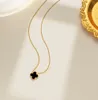 Designer Luxury New Classic Vanly Cleefly Clover Pendants Women Four Leaf Pendant Halsband Armband Earring Gold Silver Jewelry Womens Engagement Party Gift Z5