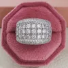 Micro Pave Lab Diamond Ring 925 Стерлинговое серебряное обручальное обручальное обручальное кольца для женщин свадебного дня рождения подарки на день рождения