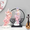 Regalo di nozze creativo Stile cinese Apsaras volanti Figurine Decorazioni per la casa Tavolo da salotto Decorazione artigianale in resina in miniatura