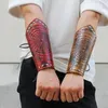 Knäskydd medeltida punk vintage handledsskydd för män fester och festivaler armskydd snör upp prägling manschett armband