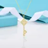Naszyjnik Tiffanybead Tiffanyjewelry Desginer High Edition t Full Diamond Square Klucz Naszyjnik z 18 -karatowo -różowym złotem na damski biały miedź personaliz