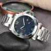 Relojes casuales de cuarzo de lujo para hombres Colección de alta calidad Cronógrafo multifunción Calendario luminoso resistente al agua Relojes con correa de acero