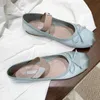 Zapatos de ballet Miu Diseñador Marca Bowknot Flat Mary Jane Zapatillas individuales Retro Banda elástica Zapato de baile Sedoso Cómodo 6 colores