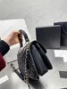 Designer Bags Fashion Handbag 2023 New Women's Classic Leather Ringer Lattice Chain Bag Kvinnlig liten rökelse fransk underarmsäck hobo väska 0405/23