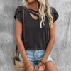 Solid Color V Neck Petal Sleeve Loose Tshirt Women Summer Sexig Vintage Hollow Casual Pullover Bekväm enkel Basic Shirt Top 2304034