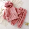 Kläder sätter barnens höst- och vinterplysch hemkläder plysch och tjock pyjama set baby varm pyjamas r231106