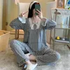 Kvinnors sömnkläder stor storlek 5xl 150 kg vårpyjamasuppsättning med hjärtformade tryckta kvinnors pyjamas utan att skriva ut kvinnors långa ärmar och byxor pajamas 230406