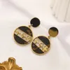 Boucles d'oreilles à breloques pour femmes, plaquées or 18 carats, bijoux de luxe en Europe, lettres de styliste, boucles d'oreilles d'amour, cadeau de fête de famille, bijoux de mariage