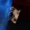 Brooches European American Aristocratic Retro Horse Head Racing Brooch Men's Riding Clothing Accessories Badge