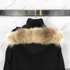 Piumini Parka da uomo Giubbotti Giacca Canda Goose Inverno Uomo Puffer Donna Parka White Duck Antivento Parker Berretto lungo in pelle Calda vera pelliccia di lupo Qq95v2ij