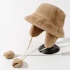 Berets inverno mais quente proteção de orelha balde chapéus para mulheres pelúcia engrossar plana superior removível bacia chapéu lace-up earmuffs pescador bonés