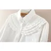 Blusas femininas camisas de camisa branca bordada feminina outono elegante renda de renda de manga comprida algodão casual azul feminino xz448 230406