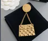 Designer Bag Brooches Pins Vintage Copper Brooch Pin Gold color Luxury Gold Pins for Women Clothing Decoration Jewellery Accessories