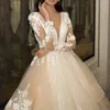 Aplikacje suknie ślubne v szyi koronki długie rękawy tiulowe suknie ślubne koronkowe aplikacje panny młode sukienka dla kobiet szata de de de