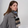 스카프 2023 여성을위한 겨울 캐시미어 숄 화려한 줄무늬 목 스카프 남성과 따뜻한 따뜻함