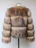Vrouwen Bont Faux HJQJLJLS Winter Vrouwen Mode Wasbeer Jas Luxe Korte Pluizige Jas Bovenkleding Fuzzy Overjas 231106
