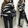 Kadın Sweaters 2023 Sıradan Japon tarzı Bir Beden Siyah Beyaz Şerit Örgü Dış Giyim Moda Gevşek Ceket Büyük Üstü