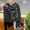 Siyah Beyaz Vintage Tasarım Eşarp Moda Yeni Marka Hediye Eşarp Noel Moda Aksesuarları Kadın Kış Sıcak Rahat Stil Pashmina Şal