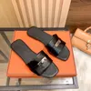 Designer tofflor kvinnor Giulia Sandaler Lyx Chypre Läder Damsandaler Platta Sommarskor Mode Beach Flip Flops