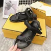 Fashion Classic Luxury Designer Women Sandals Slippers Summer Girls Beach Femmes Sandal Sandal Flip Flops Mandis Sexy Broidered Chaussures