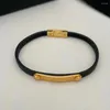 Charm Armbanden Mode Beroemde Ontwerper Zwart Koeienhuid Lederen Armband Mannen Vrouwen Koppels Trend Klassieke Sieraden Accessoires