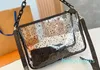 Damen-Schulter-Crossbody-Tasche. Zeigen Sie den reichhaltigen, transparenten Lippenstift-Puder-Make-up-Kosmetikbeutel, Kulturbeutel und Geldbörsen