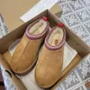 Pantofole Tazz da donna Designer Tasman Ciabatte in pelliccia di lusso Classico stivale ultra mini con semi di senape Petites Stivaletti invernali in misto lana scamosciata Taglia 664
