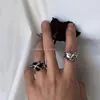 Anillos de racimo Estilo punk Corazón de espina para mujer y hombre abierto para ajustar el anillo de hip-hop negro JewelryCluster