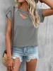 Solid Color V Neck Petal Sleeve Loose Tshirt Women Summer Sexig Vintage Hollow Casual Pullover Bekväm enkel Basic Shirt Top 2304034