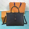 Bolso de diseñador de alta calidad Trianon MM PM Tote para mujer Bolsos de hombro de cuero en relieve Bolso cruzado Totes de alta capacidad Bolsos Monedero Carteras Mochila de mensajero