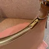 Kvinnors väska designer hobo crossbody handväska väska högkvalitativ bärbar tidning mode rep mumu 2 colour kan bära kan dra axel och tillbaka