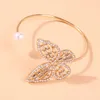 Bangle Gold Color Ridestone Butterfly Pearl Opening Verstelbare armband voor vrouwelijke meisjes Bohemia Hollow Out Gifts