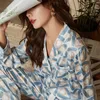 Kvinnors sömnkläder Qsrocio som säljer högkvalitativ kvinnors pyjama Set lyxig geometrisk tryckning Pajamas Silk Casual Home Pyjamas Women's Pyjamas 230406
